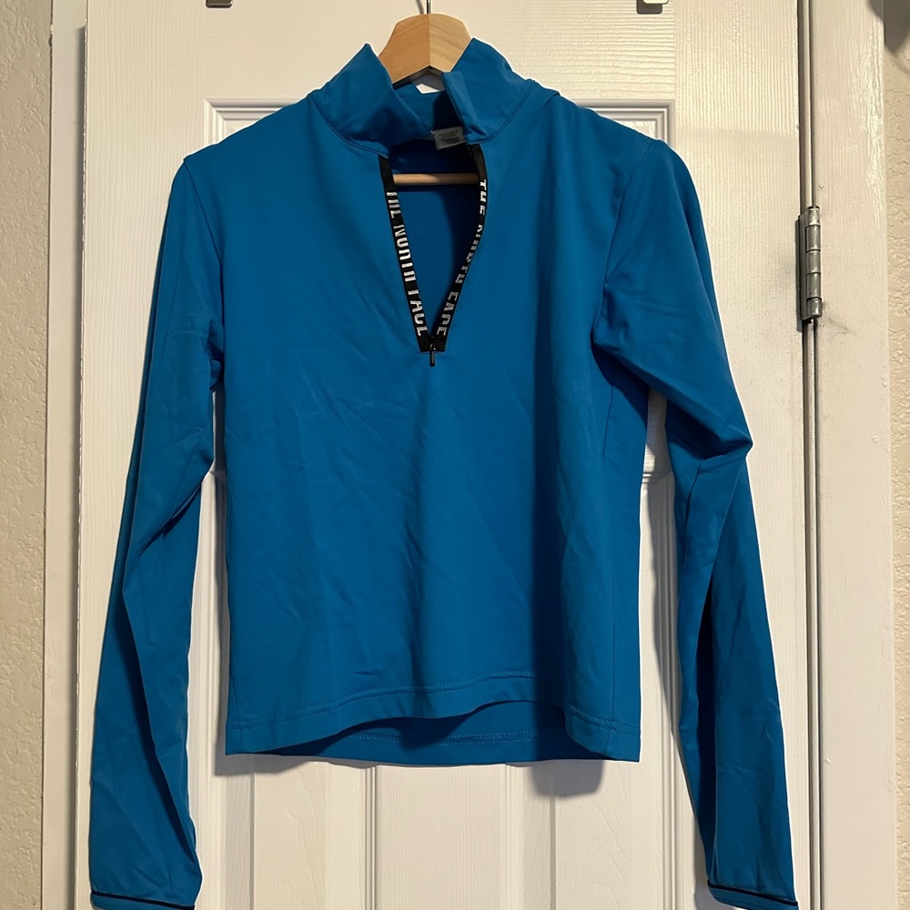 Women’s Northface Surf Top